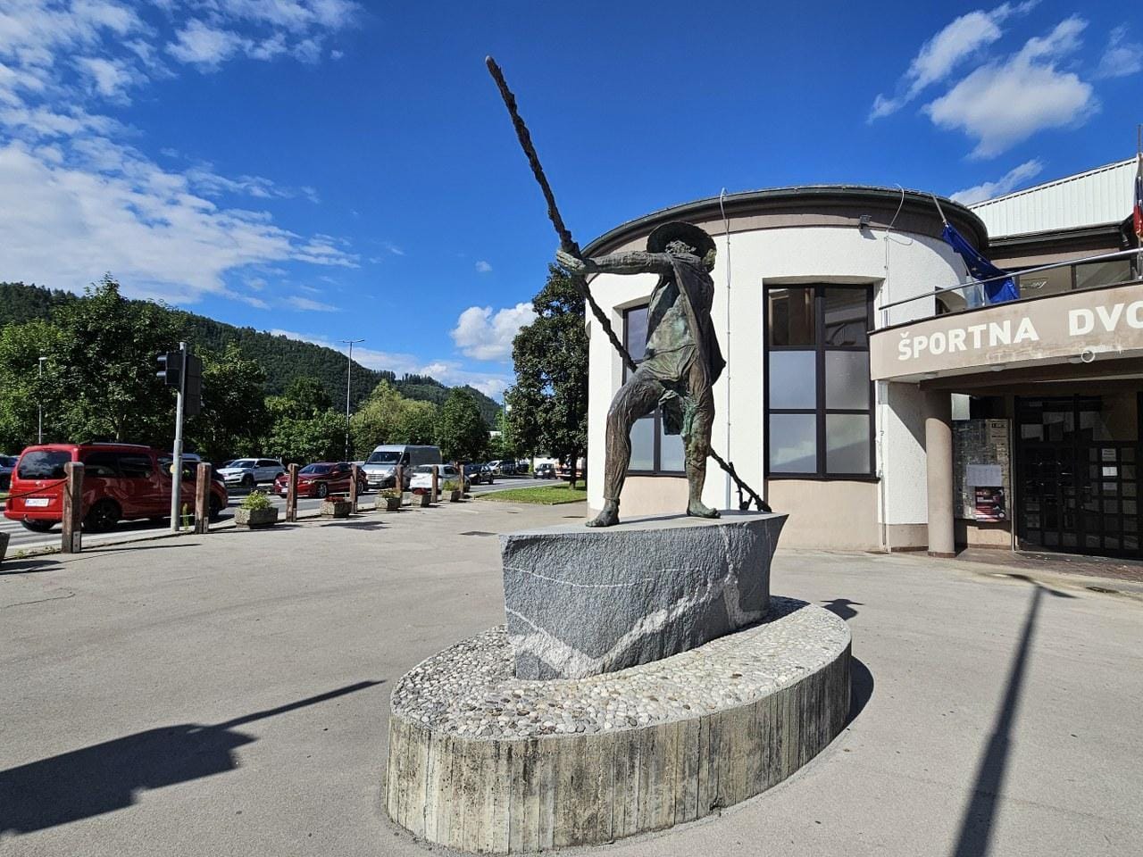 Občani pogrešajo prostore za druženje in rekreacijo. Jih bodo poslušali?
