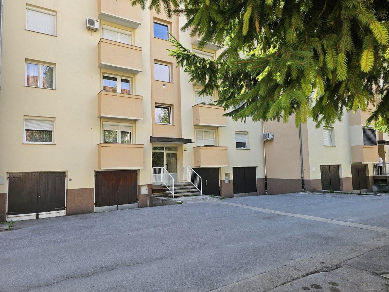 Dražba zagorskega stanovanja preklicana
