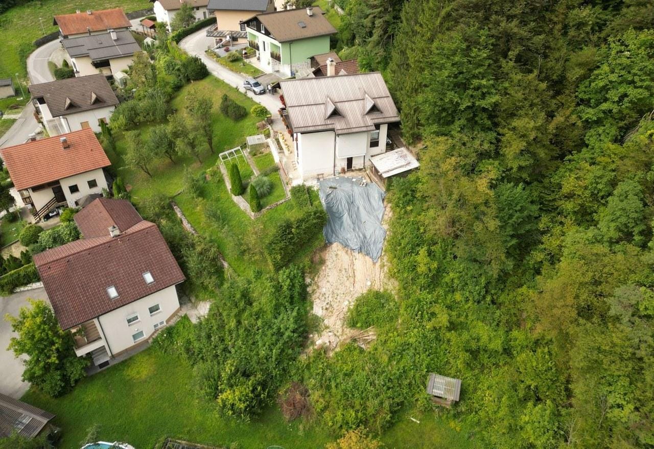 Končno milijoni za sanacijo zagorskega plazu, medtem nastajajo že novi