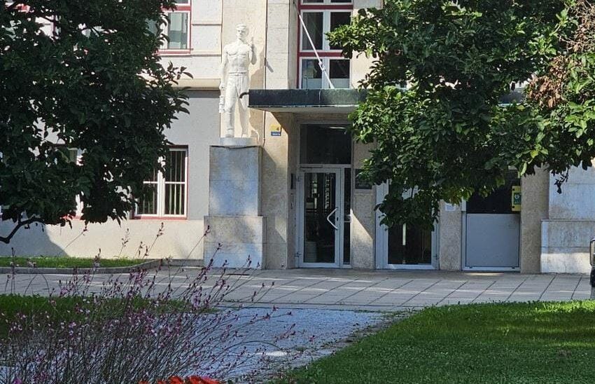 Eno leto mesečnih prihodkov za izbrane Trboveljčane