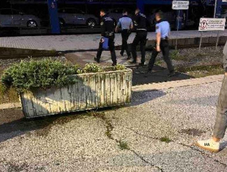 V Trbovljah tovorni vlak povozil človeka