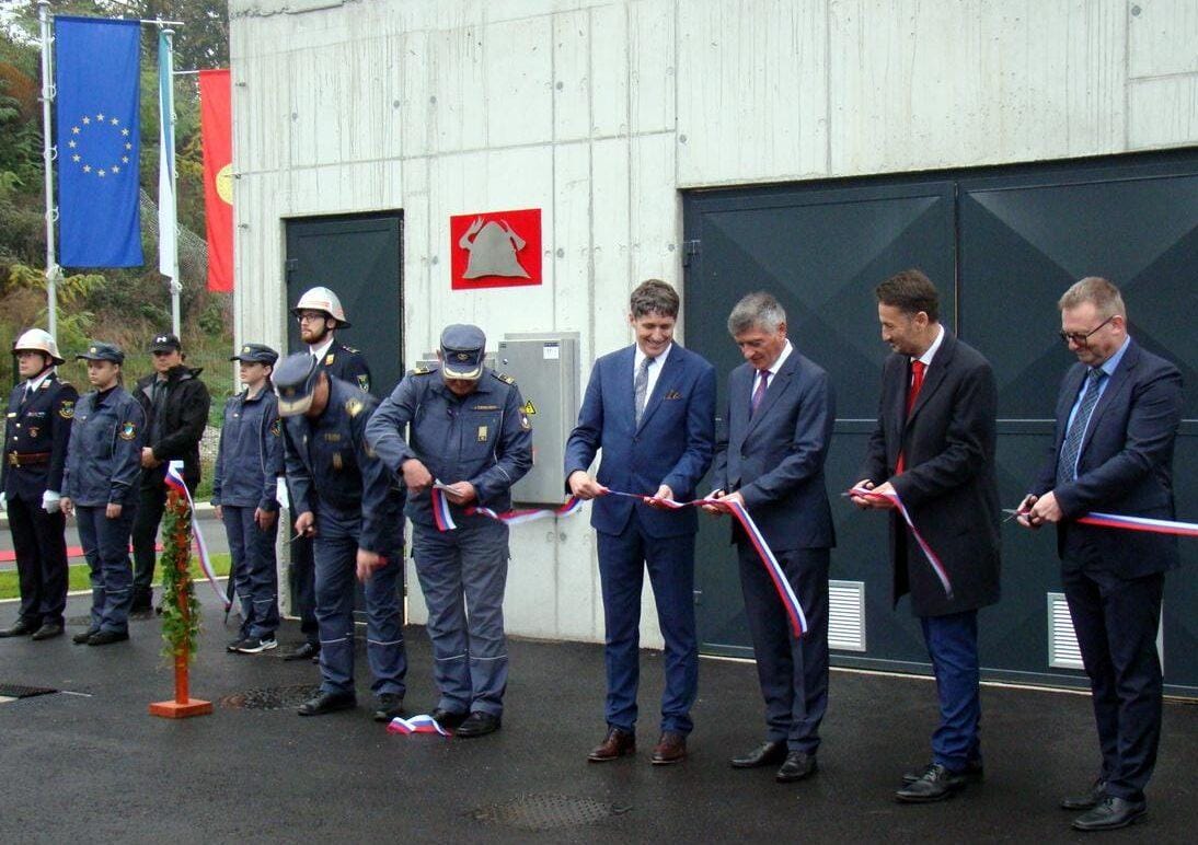 FOTOgalerija: Vsi zasavski gasilci odslej na vaje iz višin in globin kar v Zagorje
