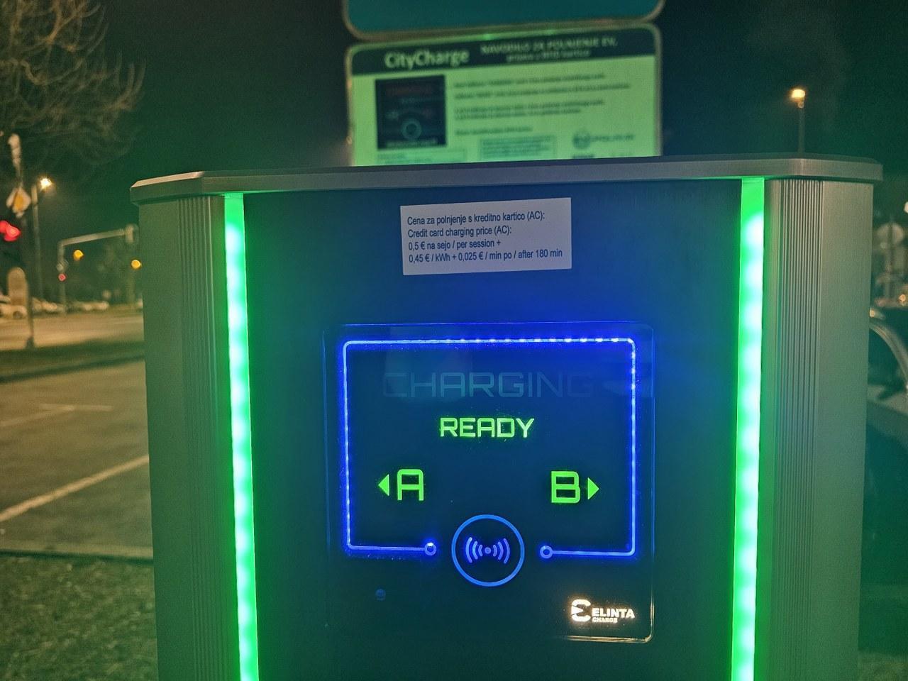 Litija z novim sistemom polnilnic za električna vozila