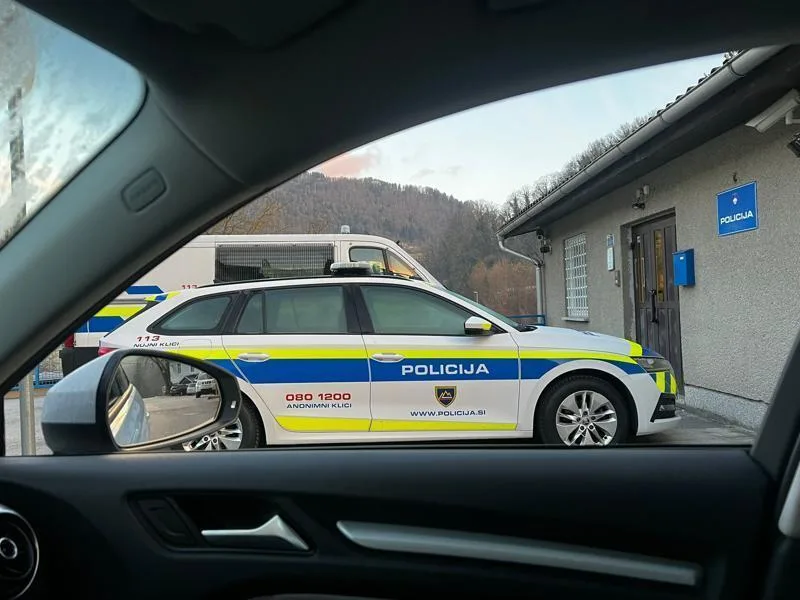 V_Zasavju_so_ukradli_hišnega_ljubljenčka_policija_hrastnik_januar_2025_(2)-800x600