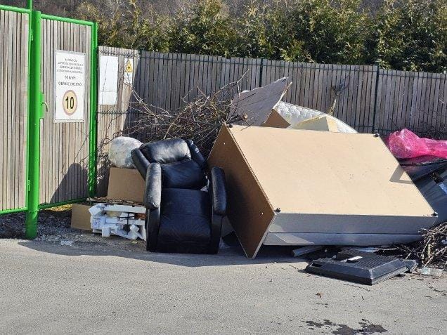 Čez vikend pospravljaš, se zapelješ čez hrib in zabrišeš vse pred vrata