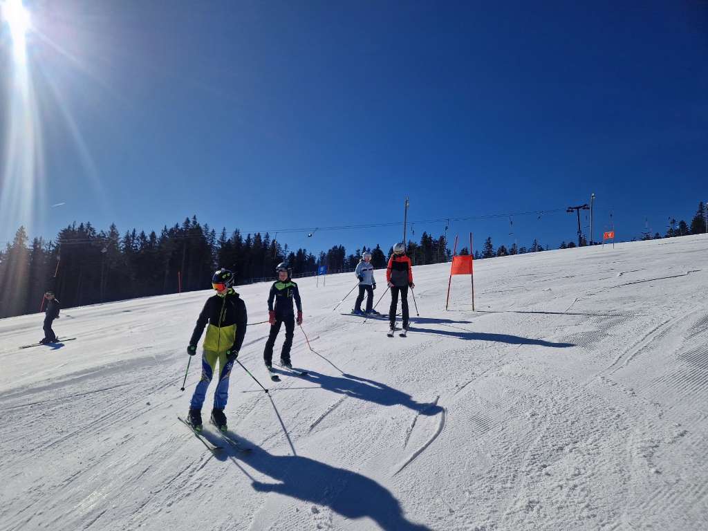Velik uspeh učencev skakalcev in smučarjev zagorske šole