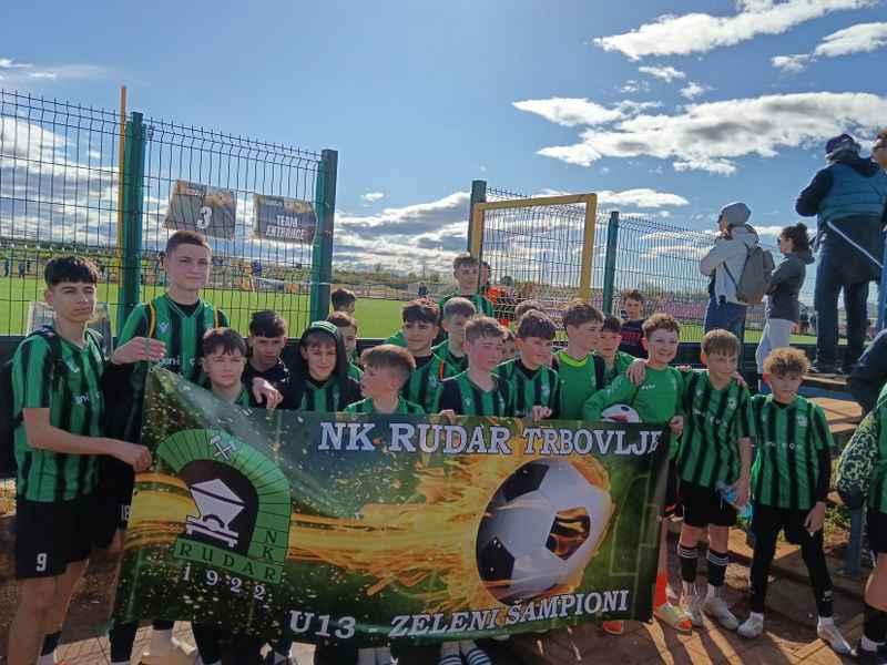 Mladi nogometaši Rudarja pravi zasavski športni upi