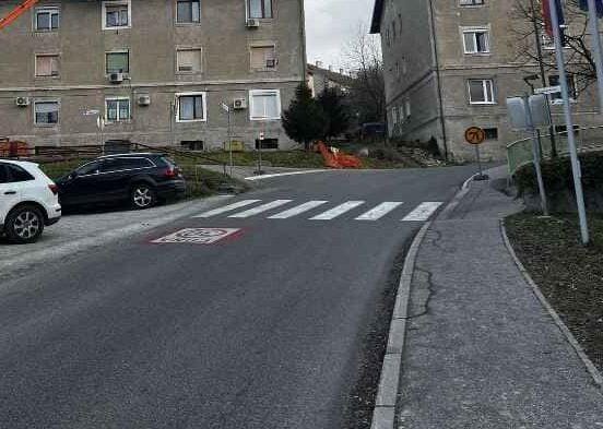 Ceste v Zasavju daleč od idealnih - vlaganja v vzdrževanje pa vse večja