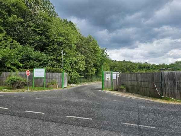 Zasavske občine oddajajo odlagališče in prodajajo delovne stroje