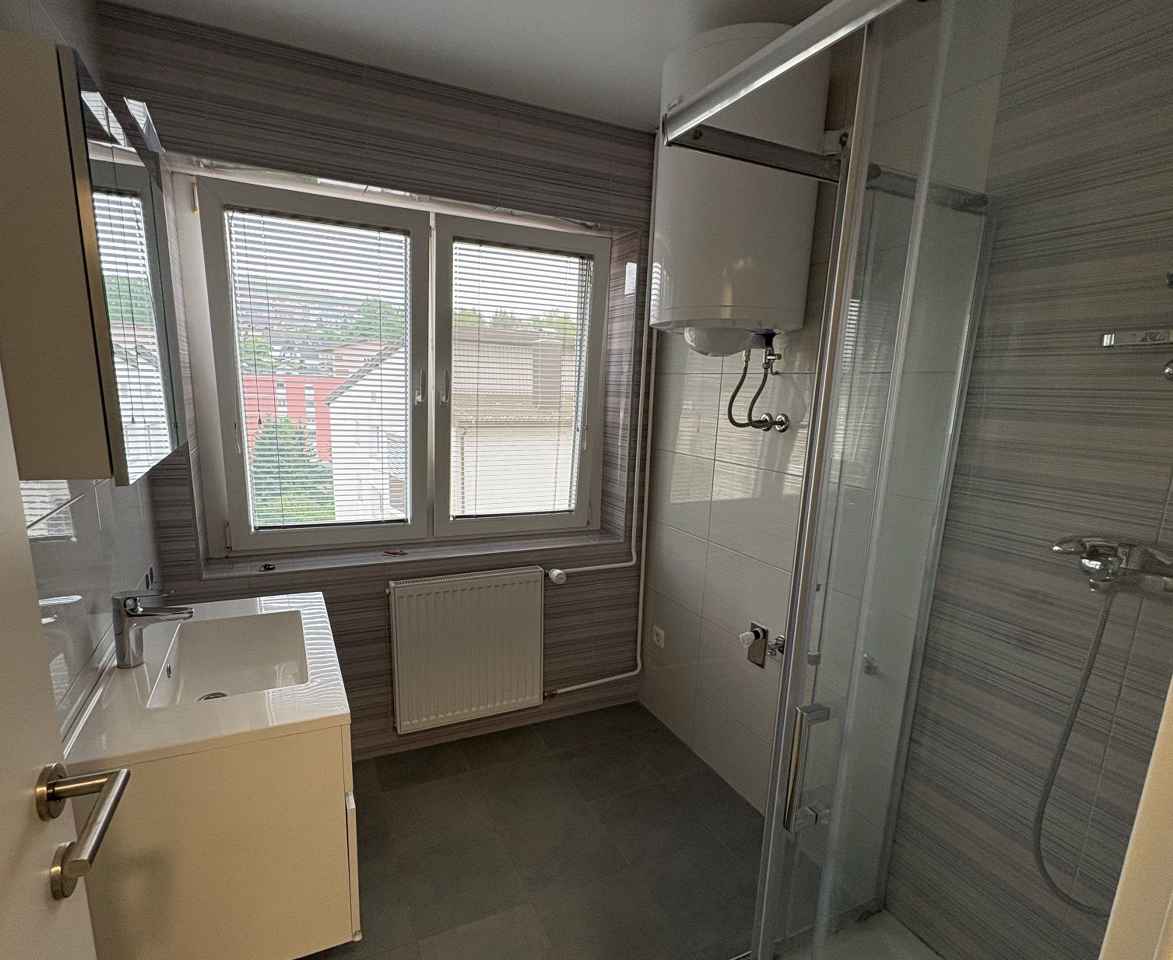 Dvosobno stanovanje čaka na nove najemnike