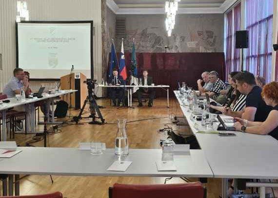 Zagorski svetniki razgreli razpravo o občinskih priznanjih