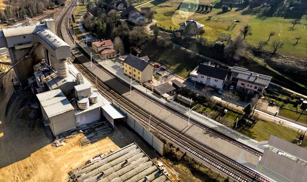 FOTO: Tako bo v prihodnosti izgledala zasavska železnica