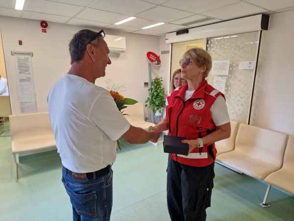 Petdeset let darovanja krvi je Trboveljčana pripeljalo do viteškega naziva