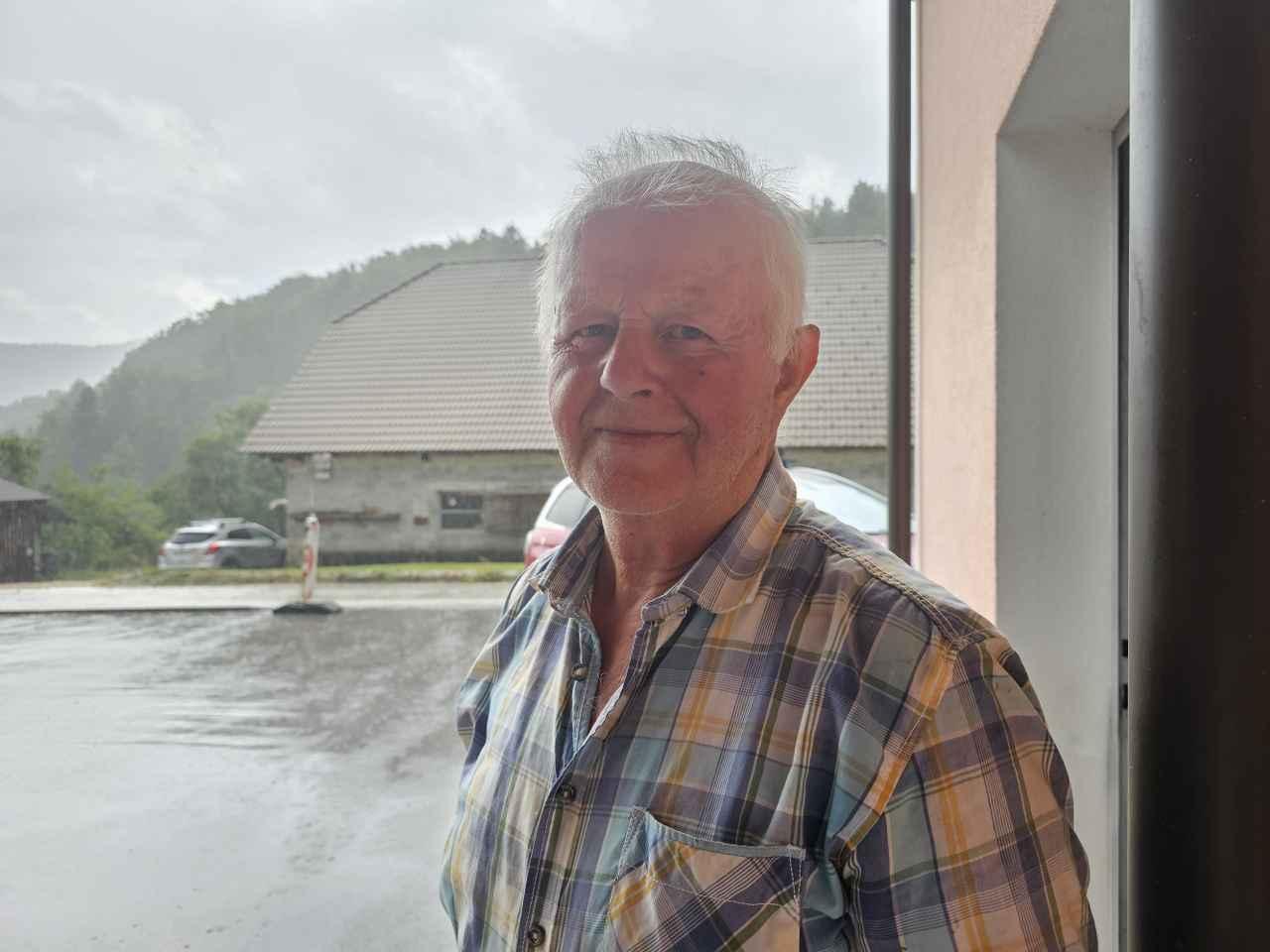 "Z novega mostu je skoraj nemogoče zaviti na dovoz do moje hiše"