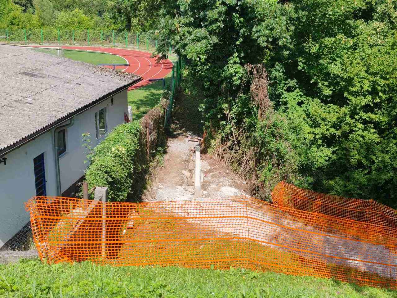 Nova pešpot bo povezala zdravstveni dom, dom starejših in športni park