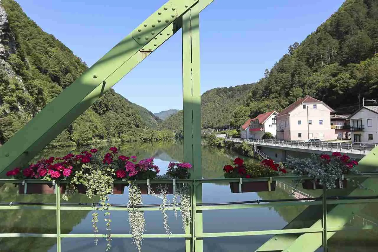 FOTOREPORTAŽA: Se strinjamo, da so prav pri nas najlepši kotički Save?