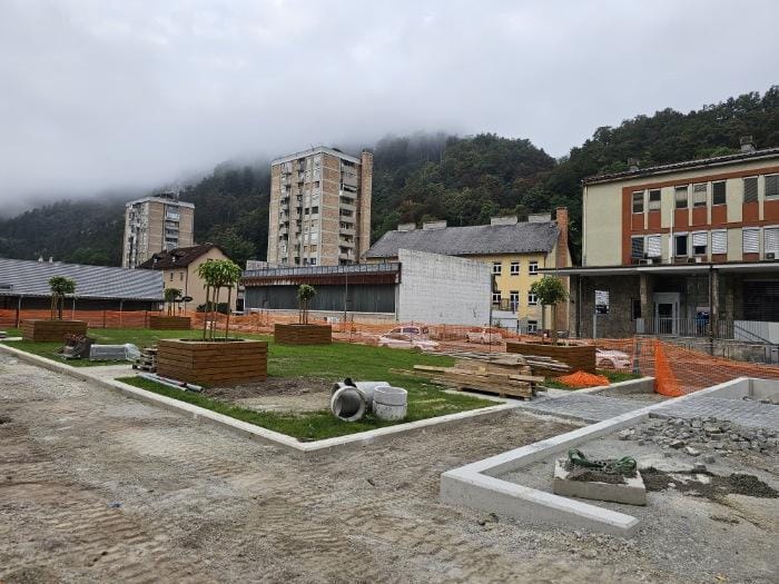 Pod površjem ruševin Trga revolucije našli nepričakovano [foto]