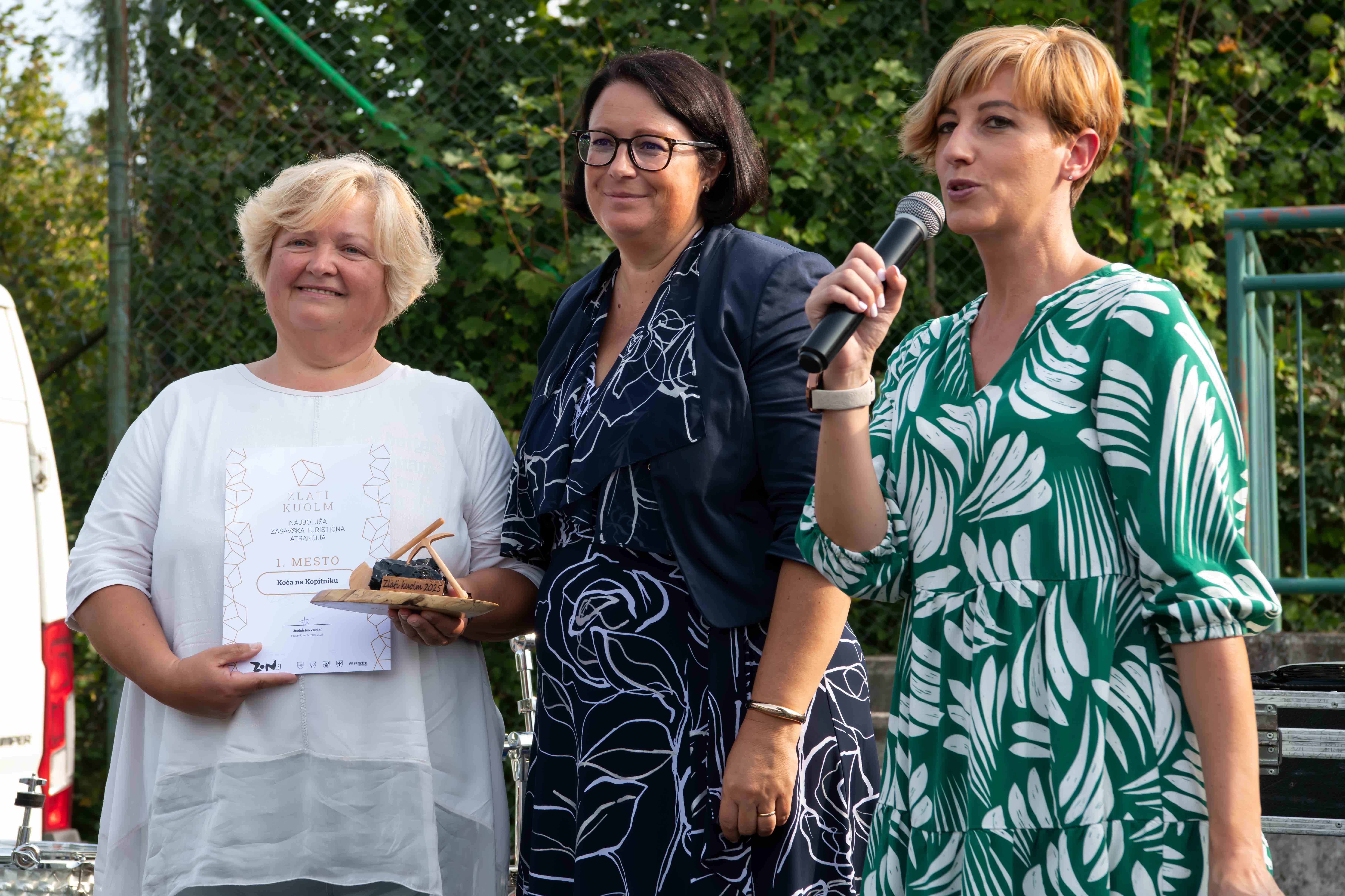 Zlati kuolm 2025: Turizem kraljuje v hribih [foto, video]