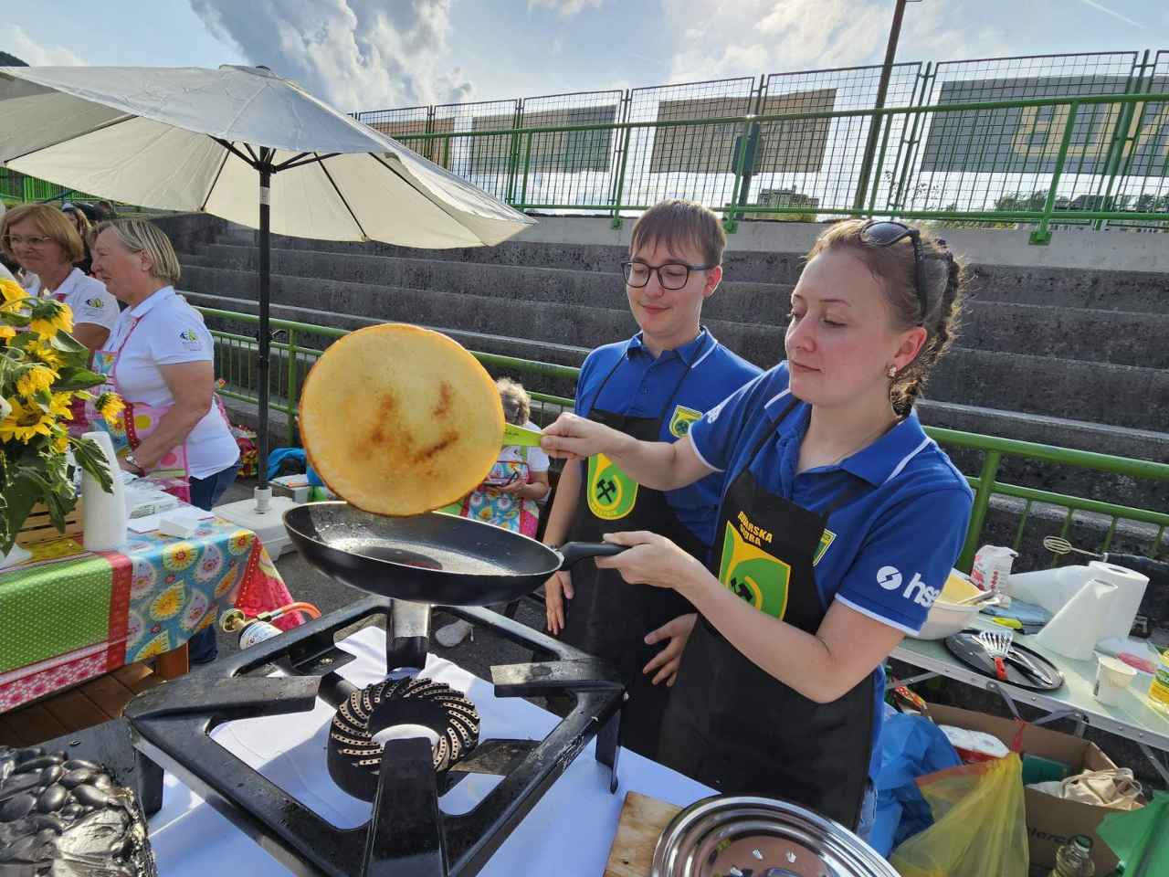 FOTO: Zmagovalni funšterc letos prvič v rokah zasavskih kraljic