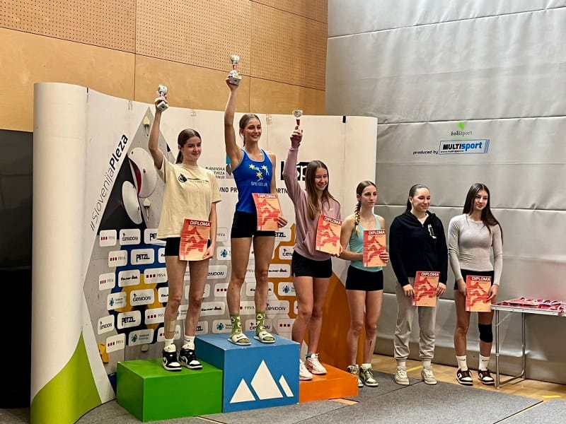 Stella postala državna prvakinja v hitrostnem plezanju