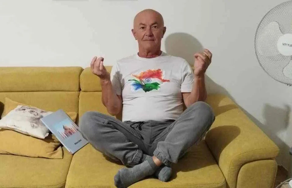 Hrabri mišek: V Gangesu sem iskal očiščenje, dobil pa drisko in "razsvetljenje" [foto] sandi_ritter_blog_indija