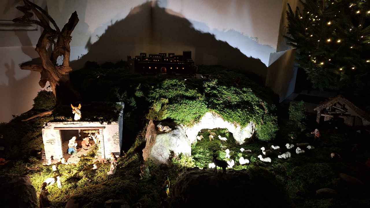 Tudi letos vabijo na ogled jaslic