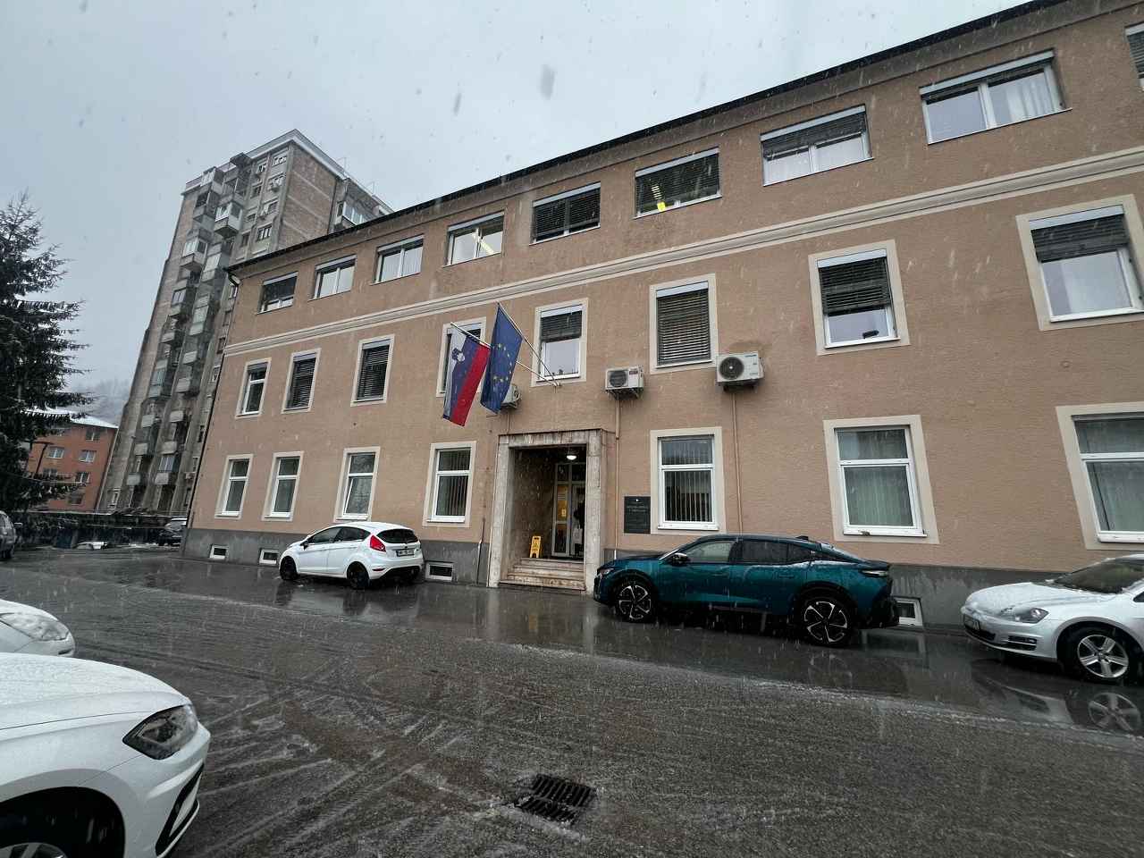 Ljubljansko sodišče v Zasavju išče porotnike