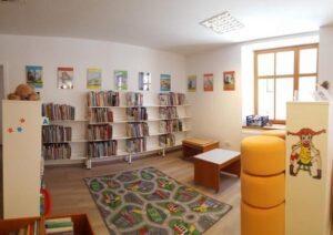 knjiznica izlake (1)_423x600