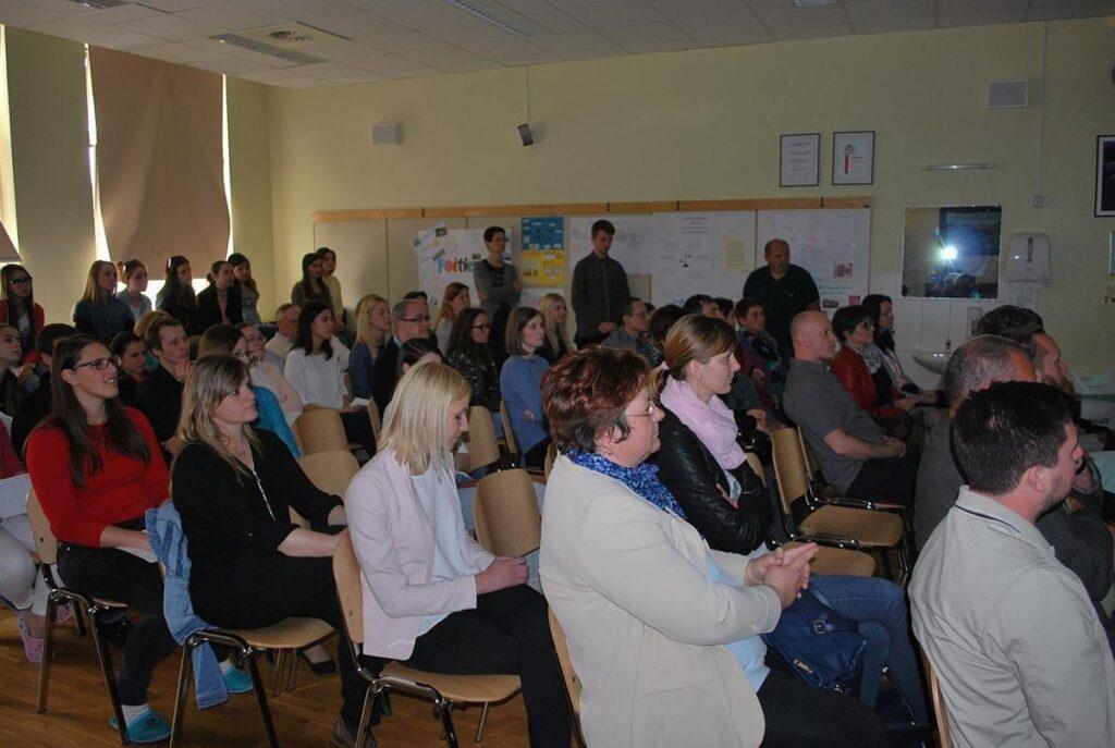 PM, naloge, maj 2016