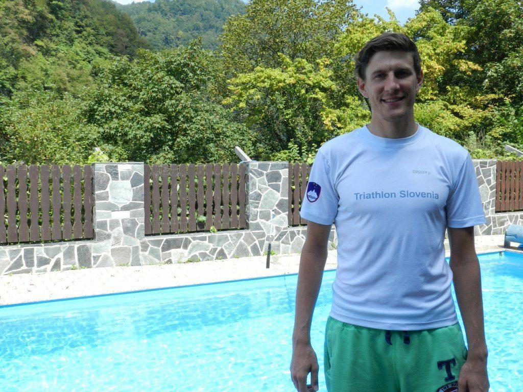 Najšibkejša disciplina za Denisa je plavanje, zato so postali vsakodnevni plavalni treningi stalnica. 