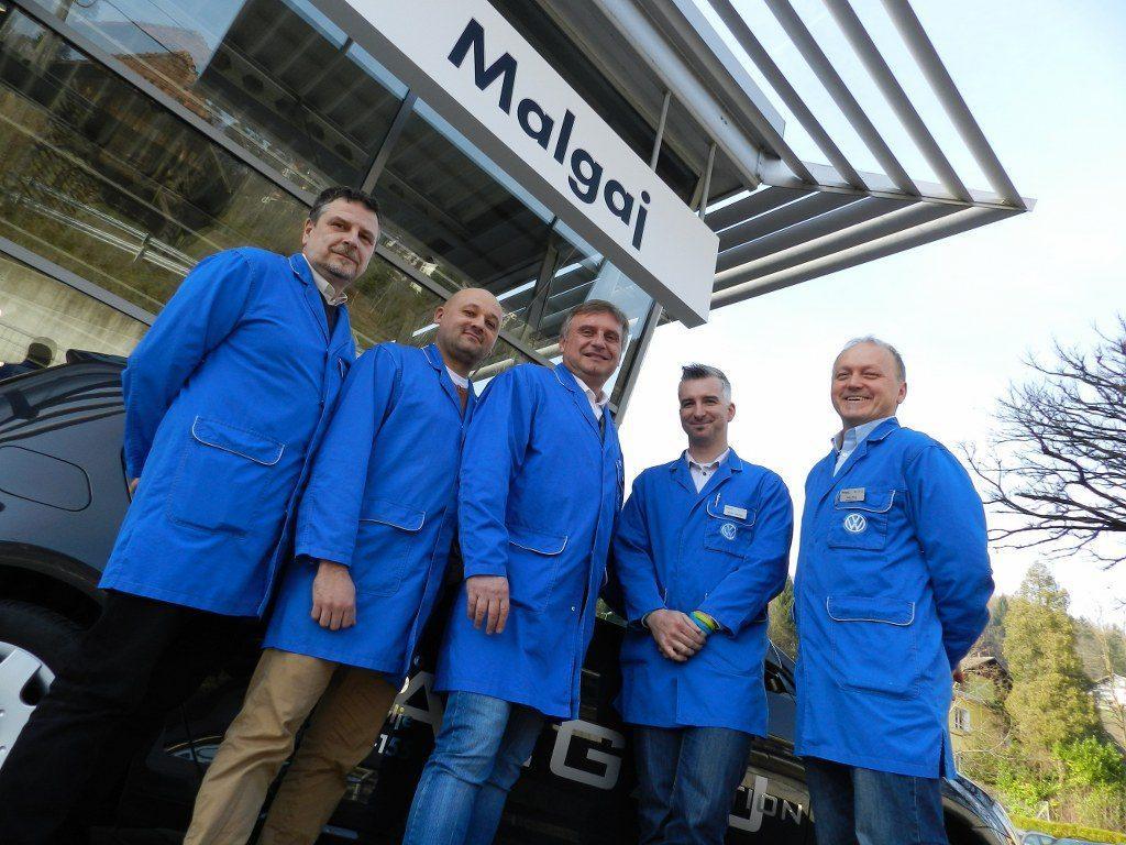 Del servisne ekipe Avtohiše Malgaj. 